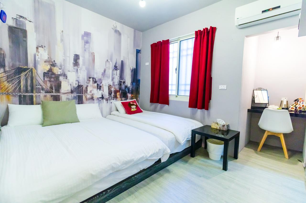 Long House Apartment Taichung Exterior photo